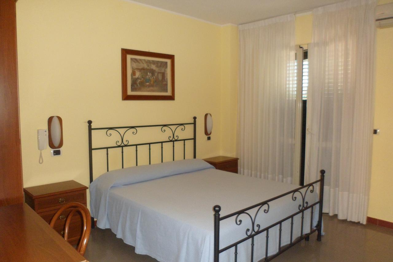 Albergo Miramonte Vibo Valentia Eksteriør billede