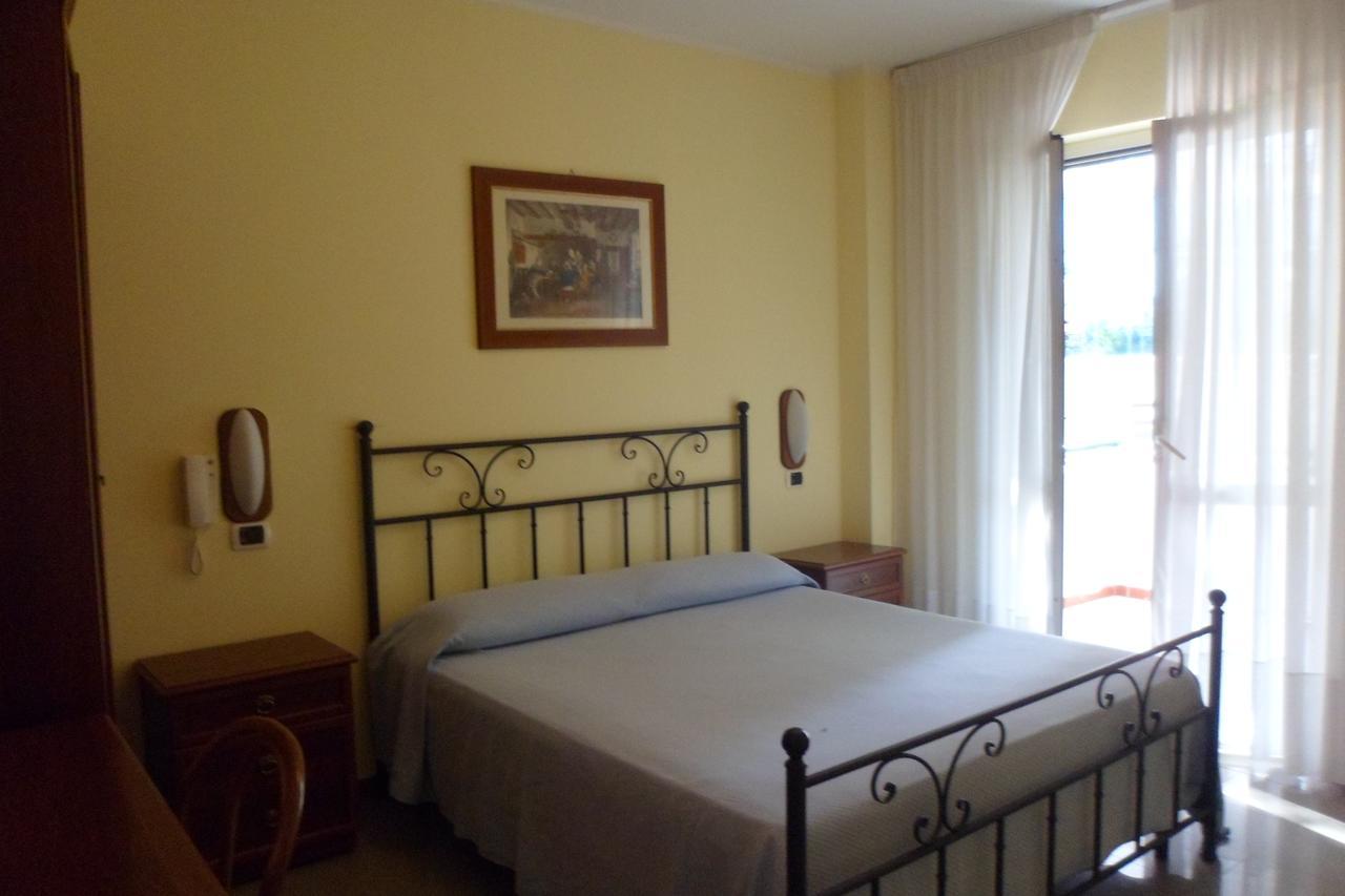Albergo Miramonte Vibo Valentia Eksteriør billede