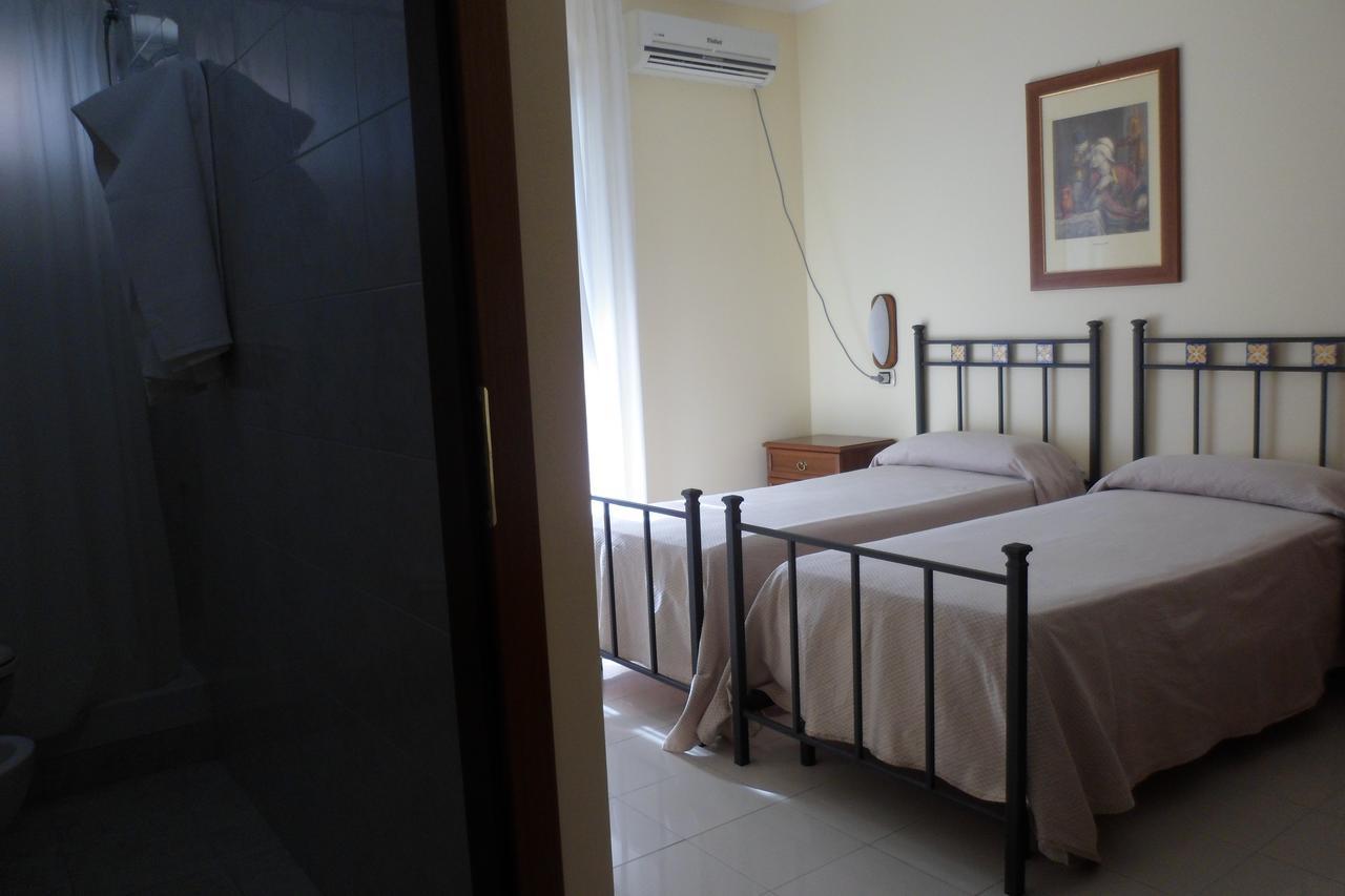 Albergo Miramonte Vibo Valentia Eksteriør billede